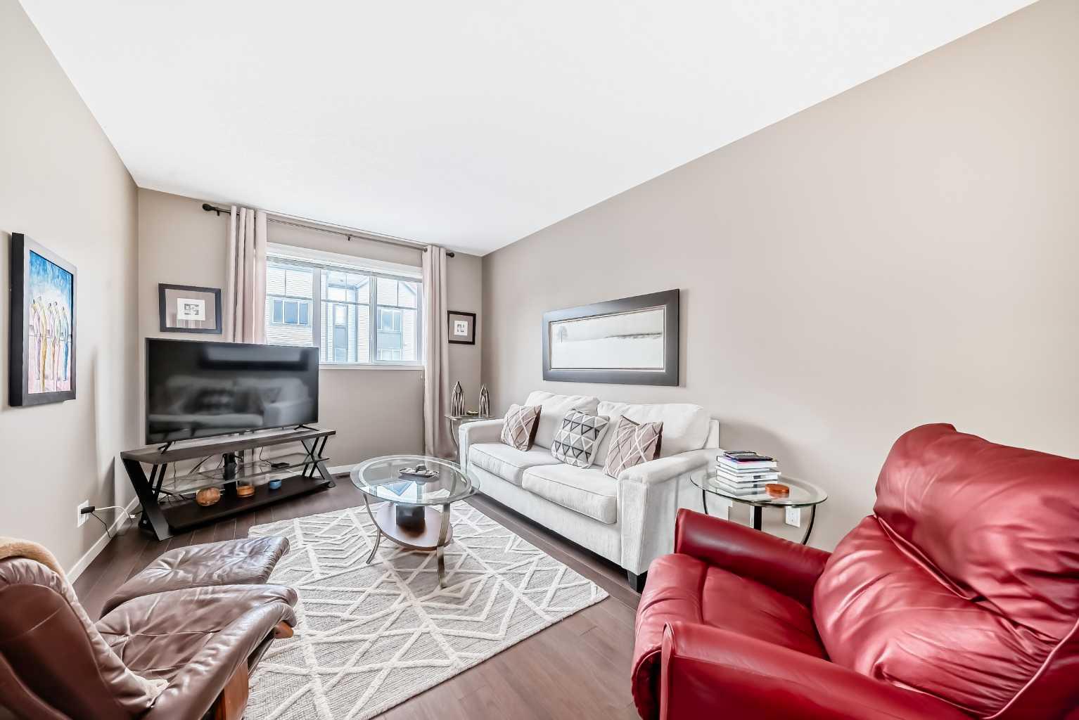 205 Copperpond Row SE