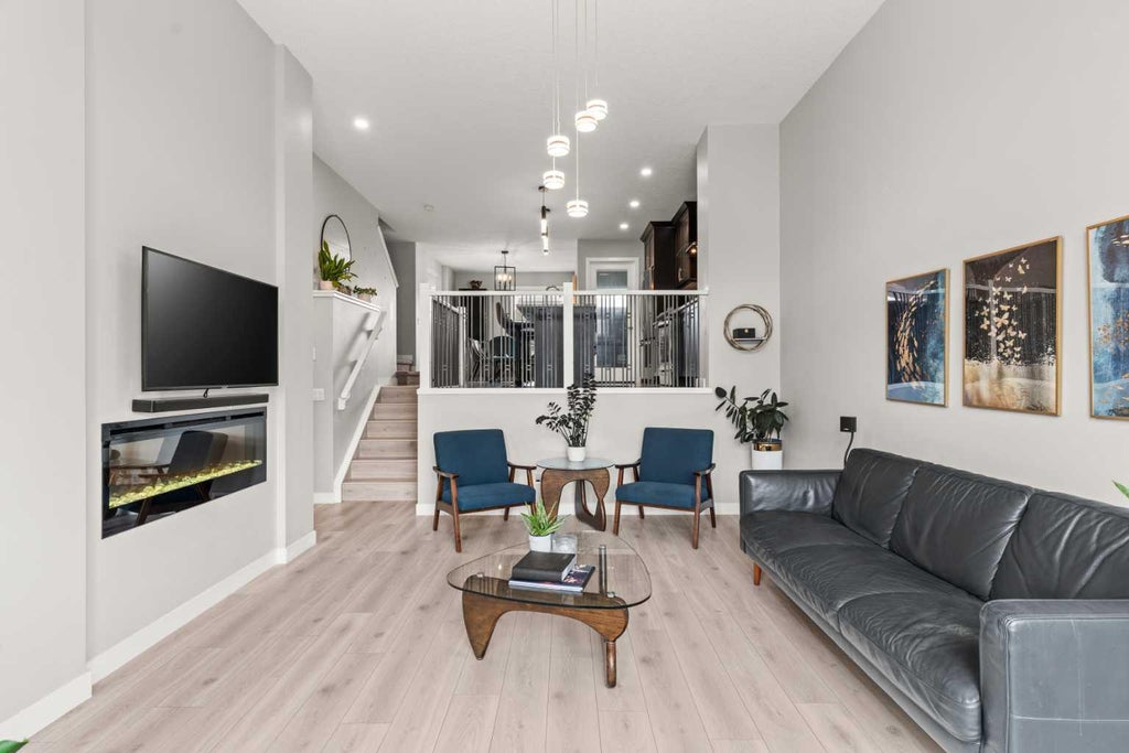 Photo of 46 Corner Meadows Common NE, Calgary, AB T3N 1K1 (MLS # A2331122)