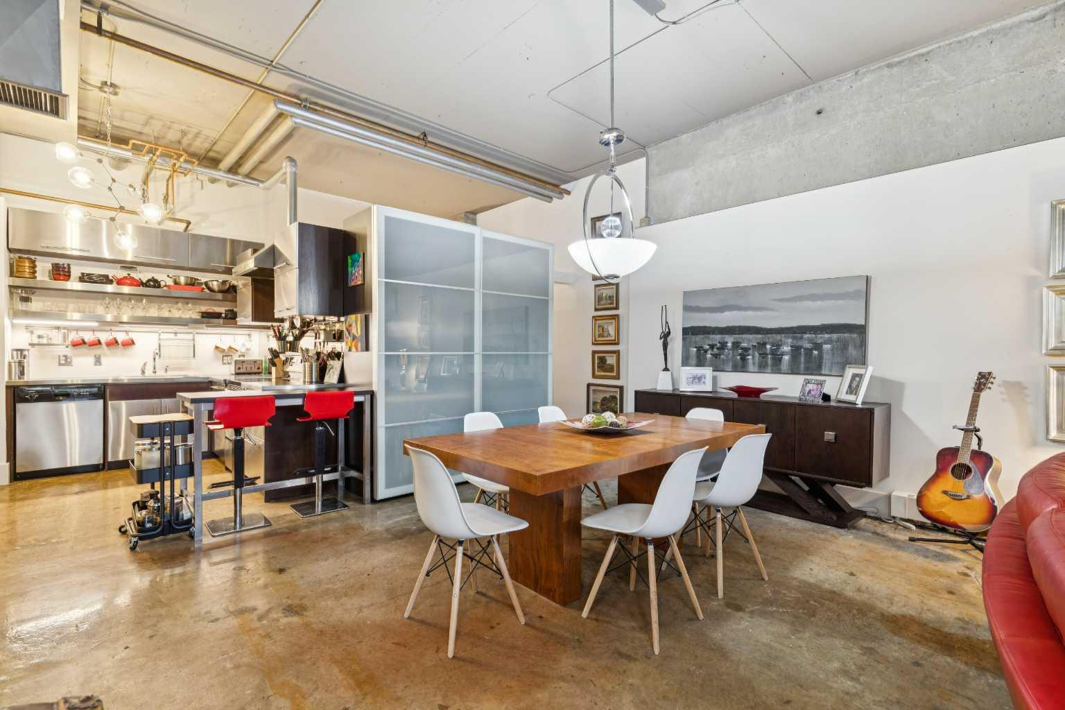 500 Eau Claire Avenue SW 102D