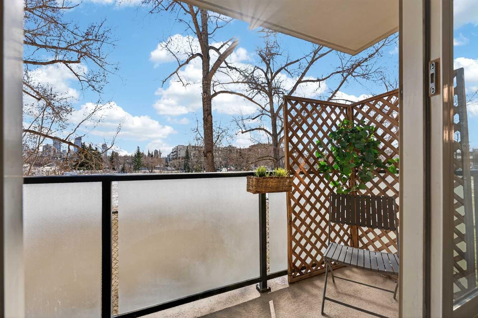 1421 7 Avenue NW 233