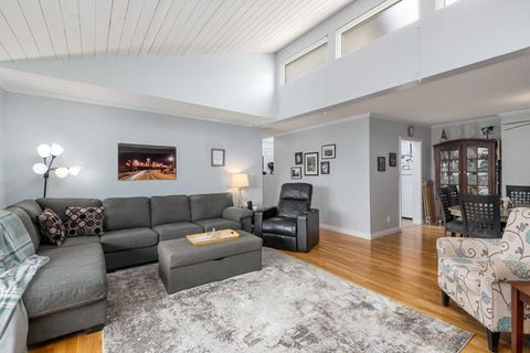 Photo of 3730 50 Street NW #408, Calgary, AB T3A 2V9 (MLS # A2304393)