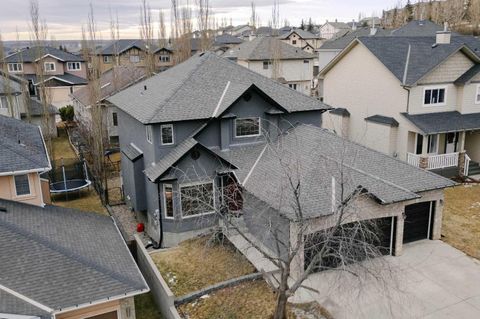 69 Elkton Way SW Calgary AB T3H 4Y9