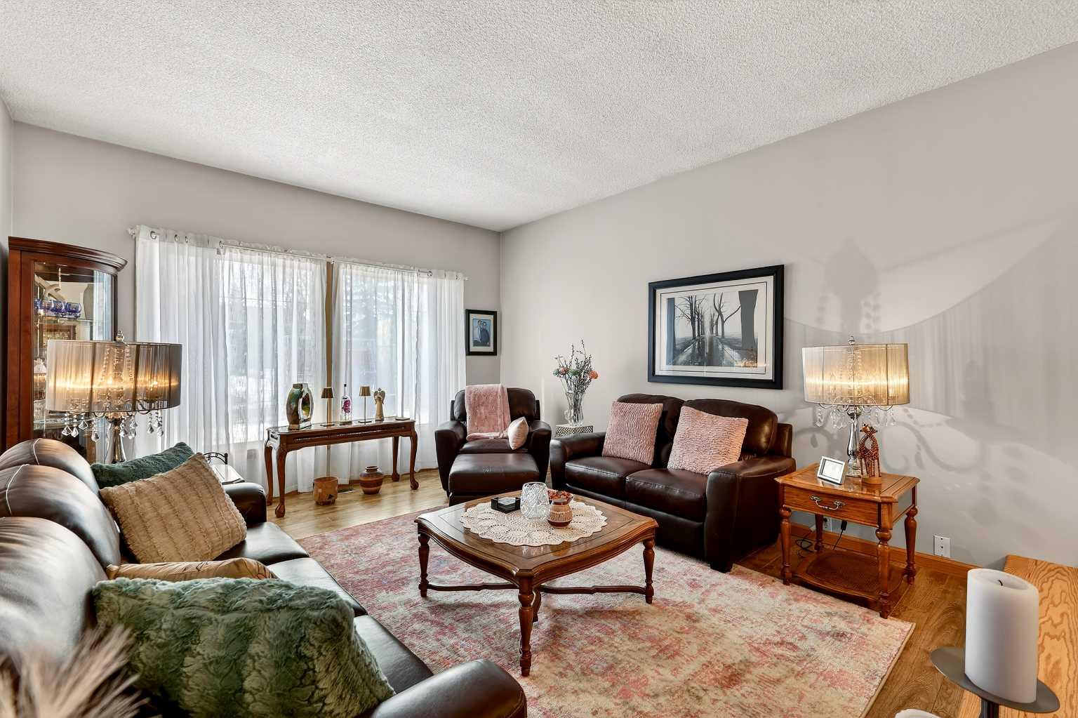 102 Canterbury Place SW