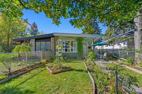 3725 41 Street SW Calgary AB T3E 3L6