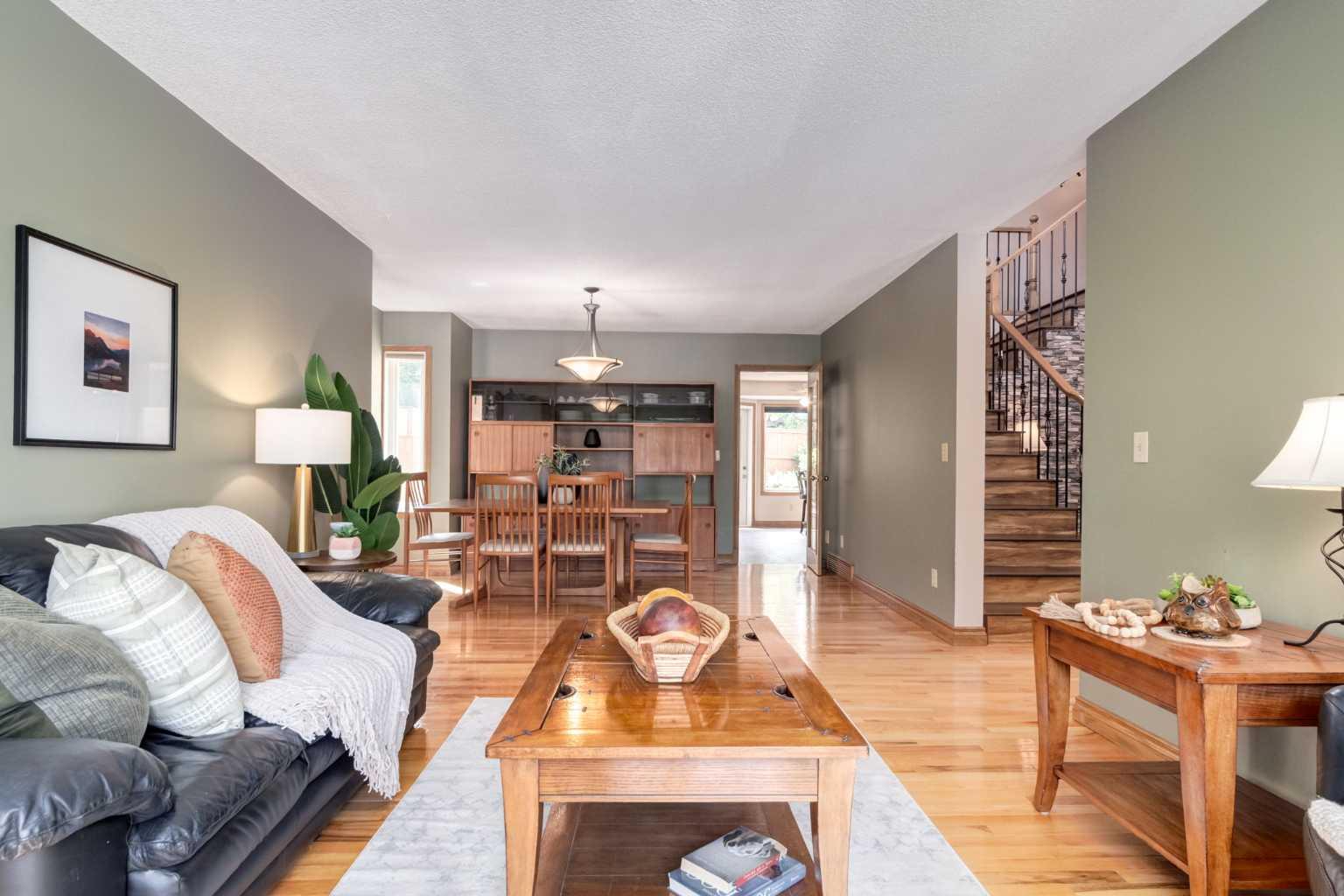 39 Canterbury Court SW