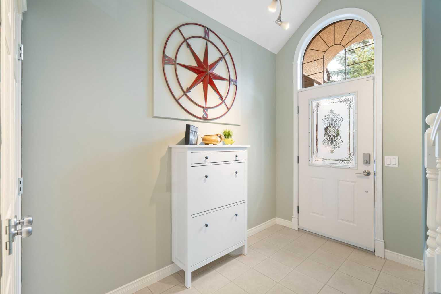 124 Cresthaven Place SW