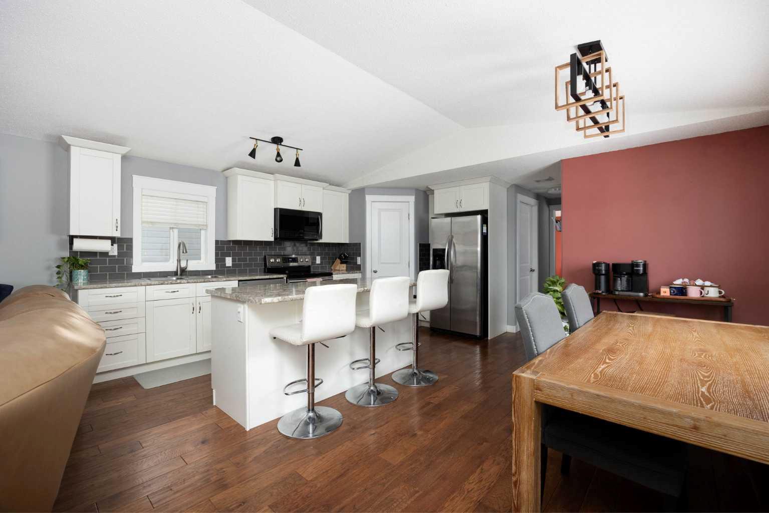 156 McKinlay Crescent