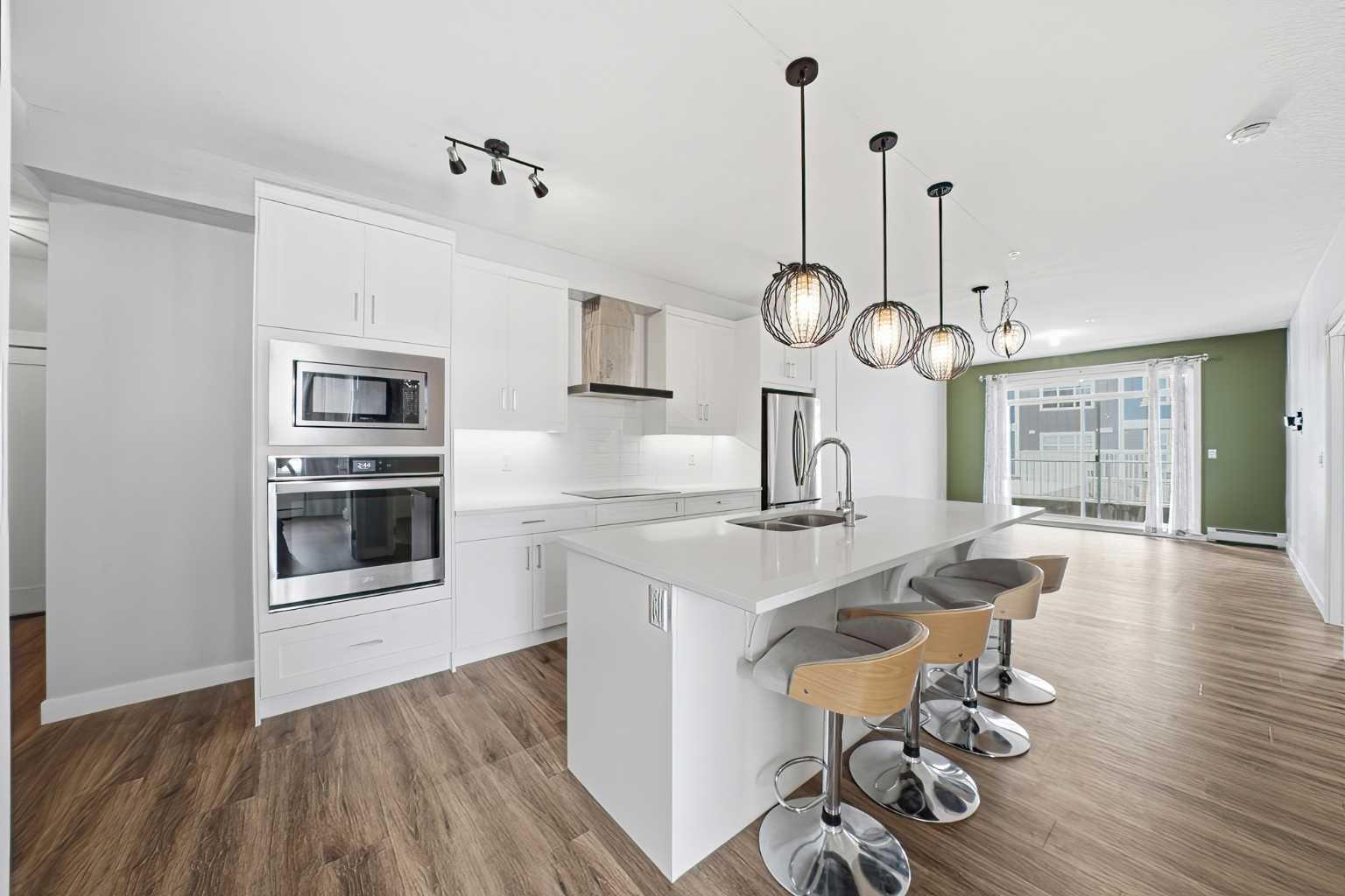 300 Auburn Meadows Common SE 114