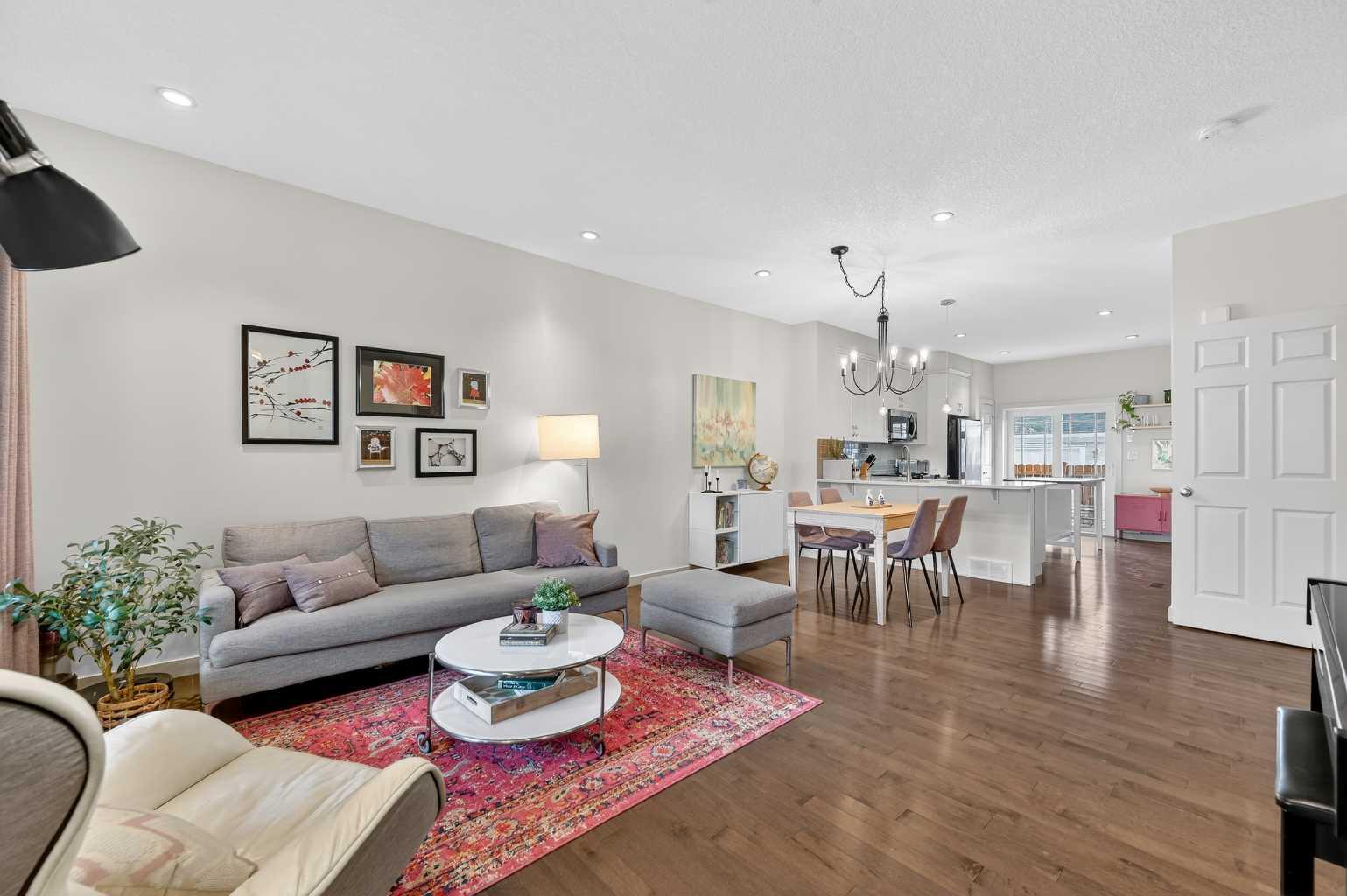 66 Beny-Sur-Mer Road SW 13