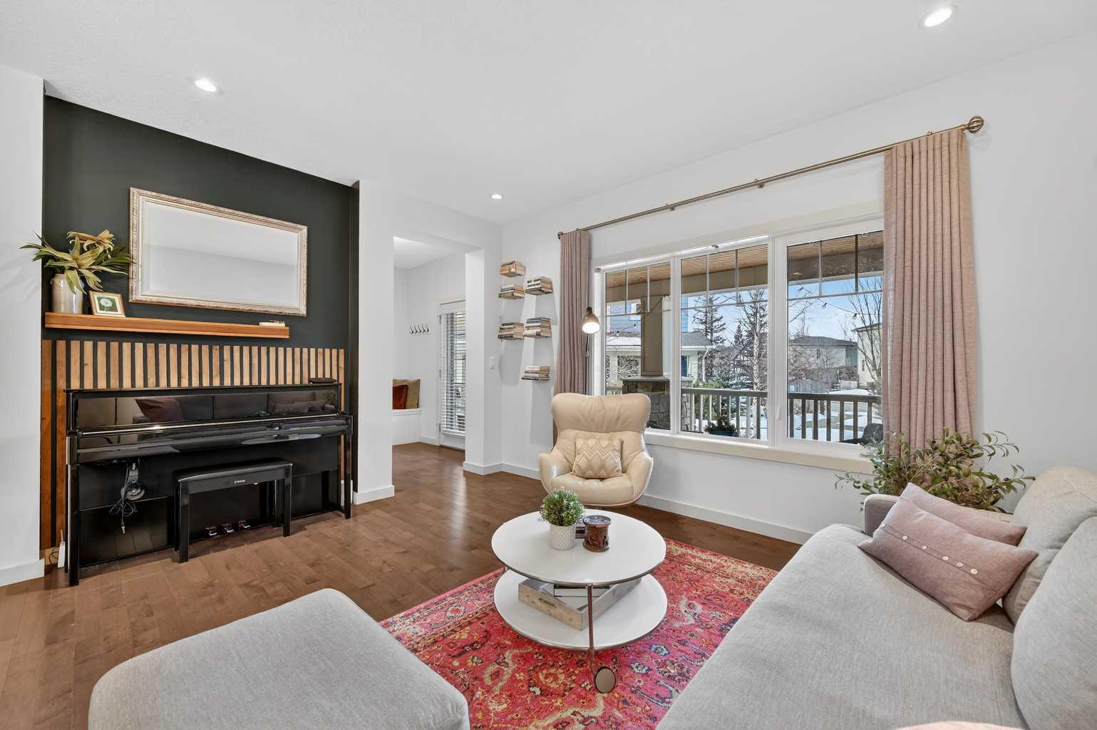 66 Beny-Sur-Mer Road SW 13