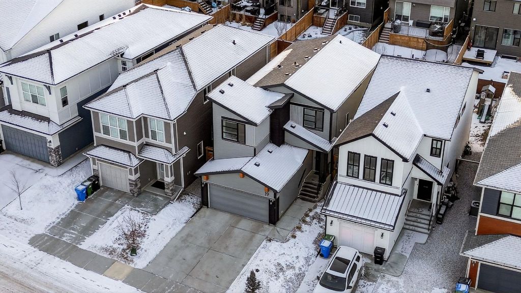 Photo of 19 Rowley Park NW, Calgary, AB T3L 0G6 (MLS # A2293267)