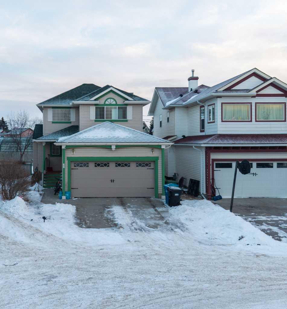 68 Martha's Haven Gardens NE