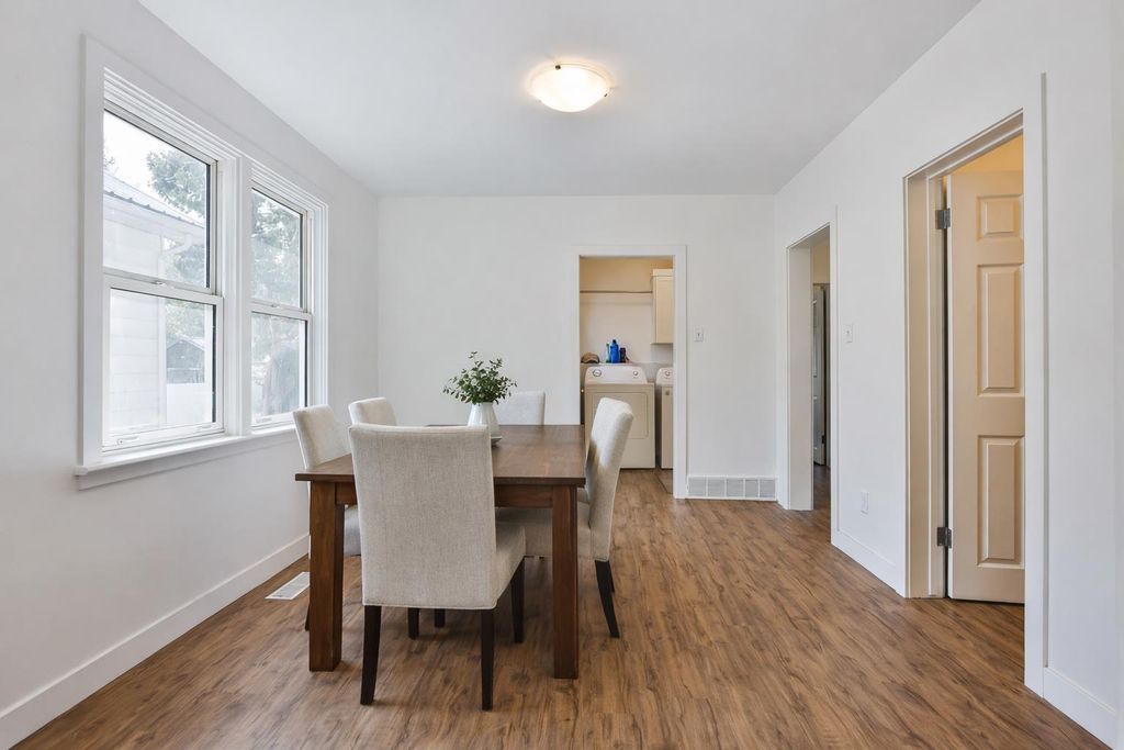 Photo of 140 20 Street N, Lethbridge, AB T1H 3M5 (MLS # A2283671)