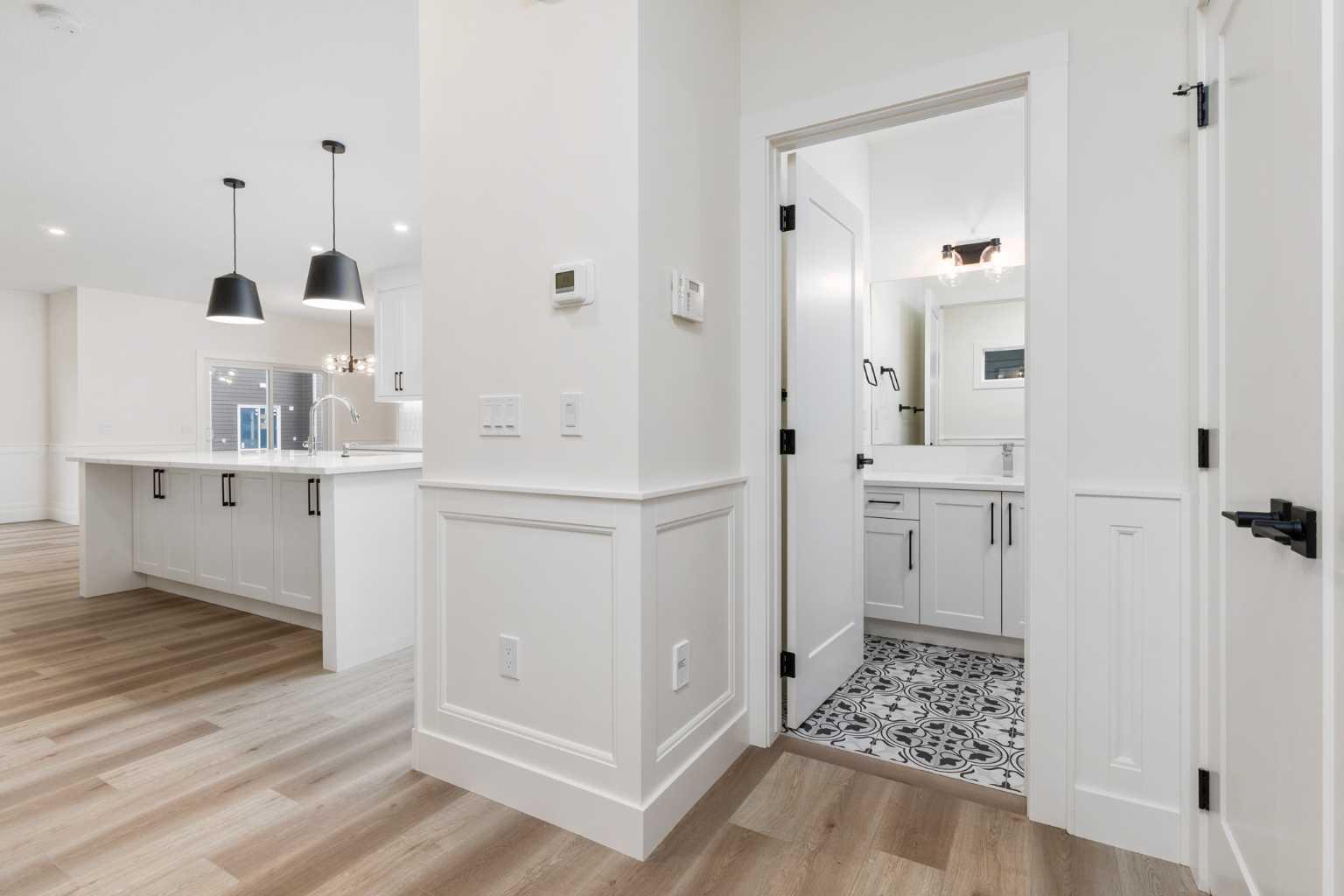 704 Mandalay Boulevard