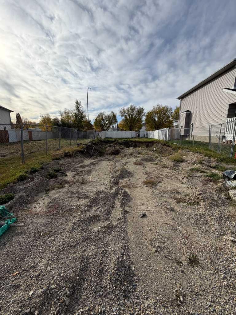 Photo of 23 Citadel Peak Circle NW, Calgary, AB T3G 4E8 (MLS # A2350095)