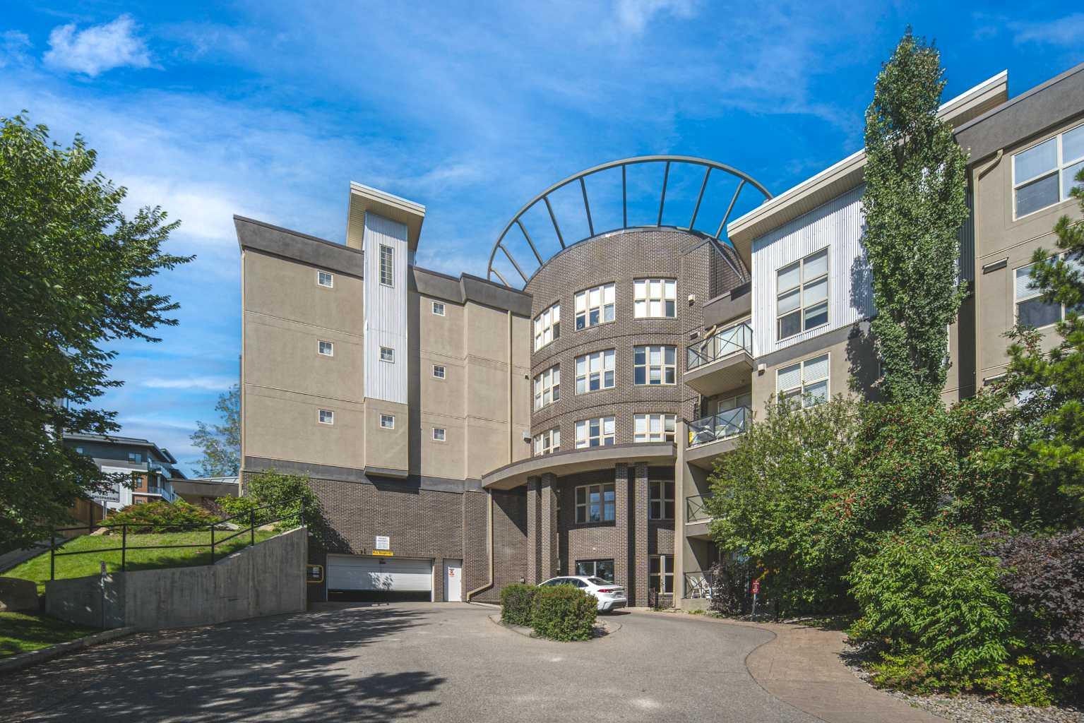 88 Arbour Lake Road NW 203