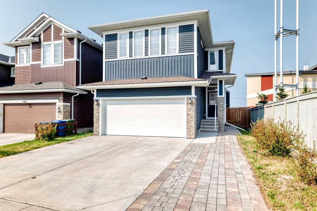 Photo of 27 Redstone Heights NE, Calgary, AB T3N 0T6 (MLS # A2339452)