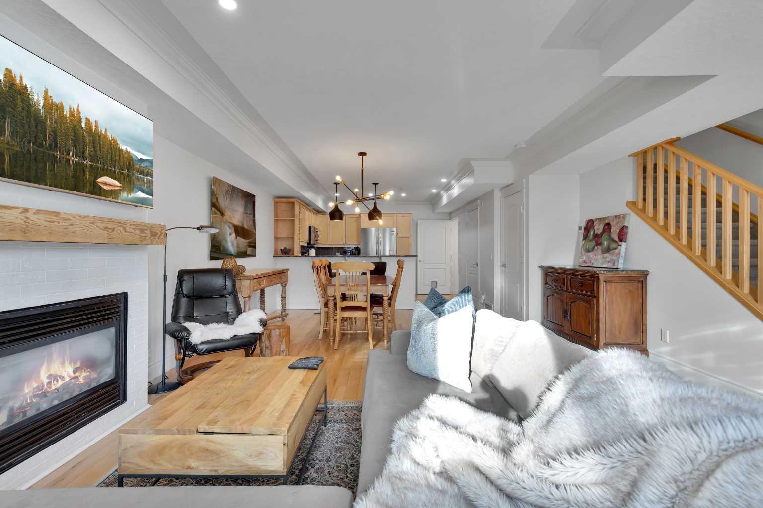 1728 35 Avenue SW 105