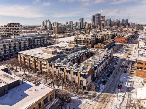 156 9 Street NE Calgary AB T2E 0P4