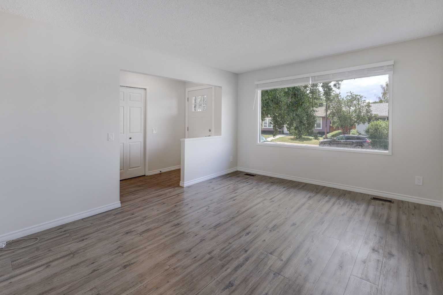 452 Queen Alexandra Way SE