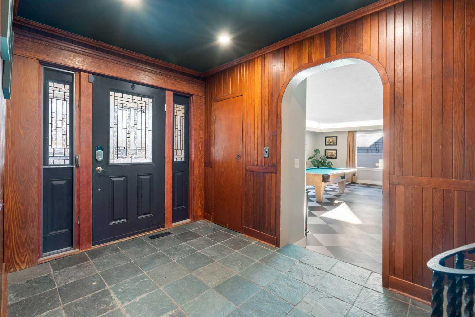 10507 Bradbury Drive SW