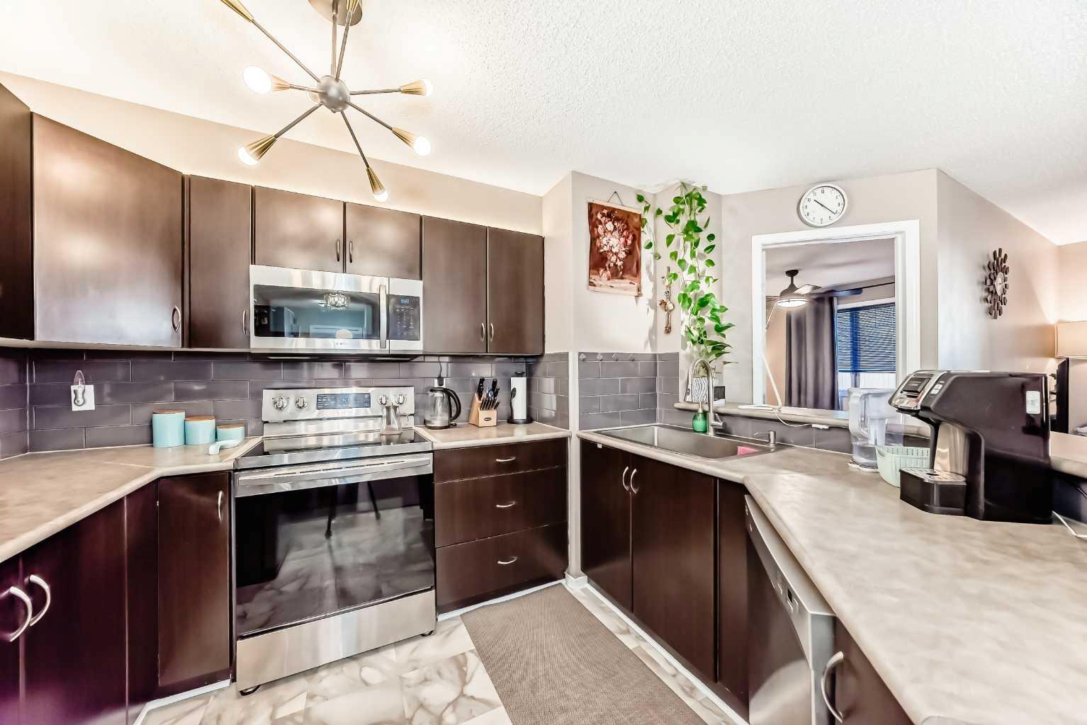 60 Panatella Street NW 2118