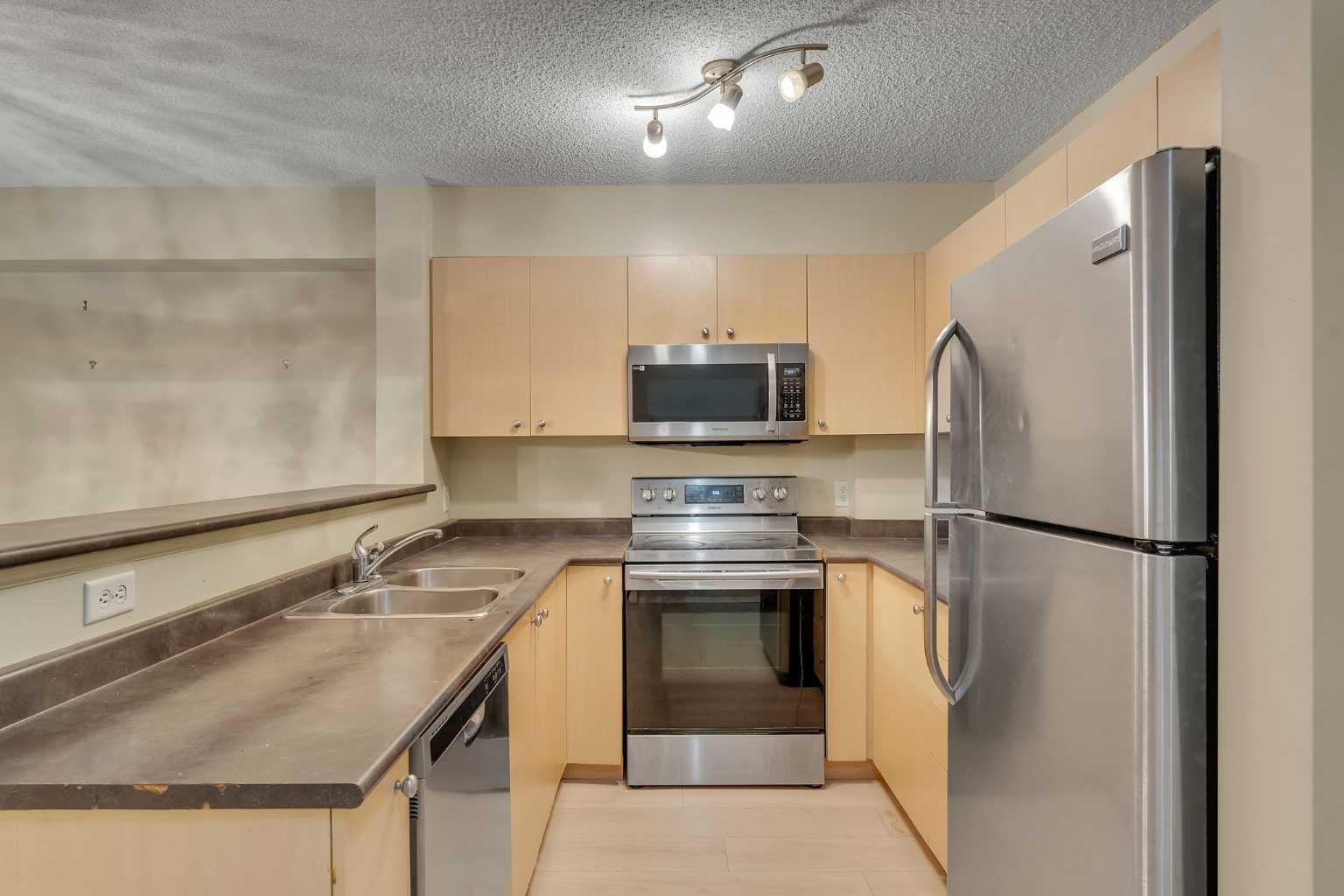 1111 6 Avenue SW 605