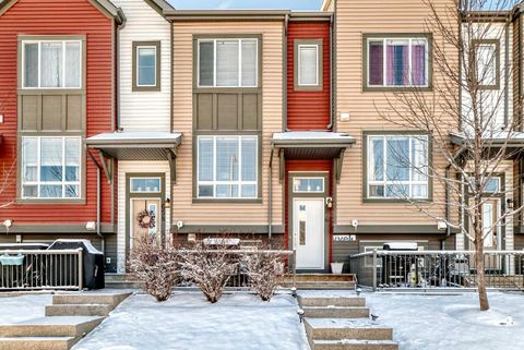 Property photo of 656 Copperpond Boulevard Se, Calgary, AB T2z 5b9