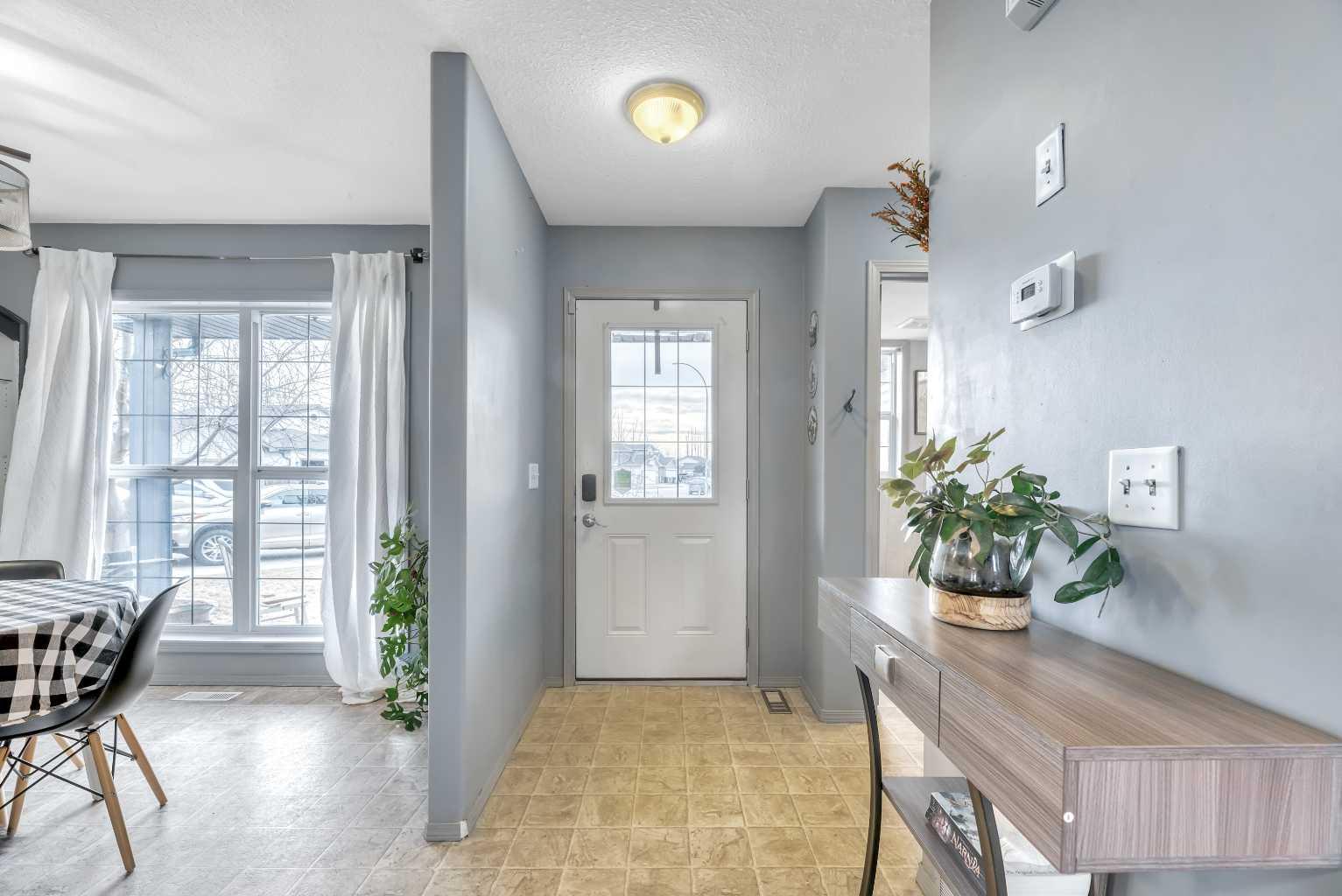 512 Highland Close