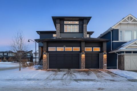 154 Aspen Summit Close SW Calgary AB T3H 6B3