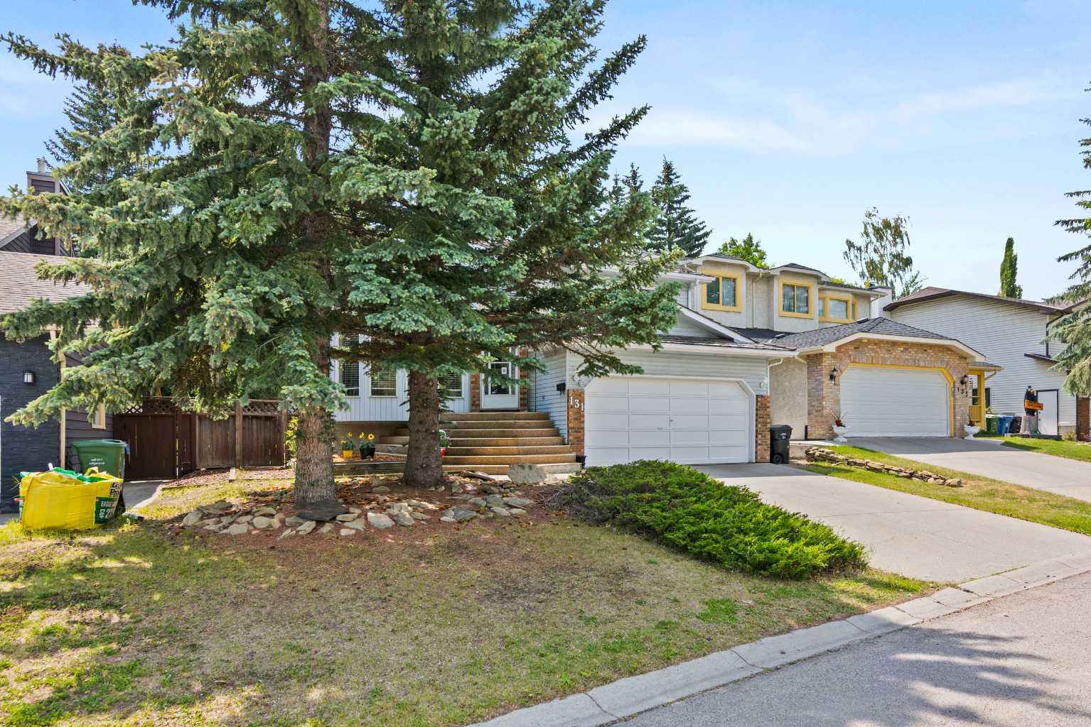 131 Stratton Crescent SW