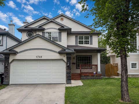 Photo of 1749 Douglas Glen Grove SE, Calgary, AB T2Z 3A5 (MLS # A2323220)