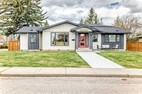 Photo of 19 Mackay Drive SW, Calgary, AB T2V 2A3 (MLS # A2312303)