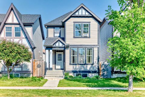 Photo of 1253 New Brighton Drive SE, Calgary, AB T2Z 0W3 (MLS # A2250080) Photo of 1253 New Brighton Drive SE, Calgary, AB T2Z 0W3 (MLS # A2250080)