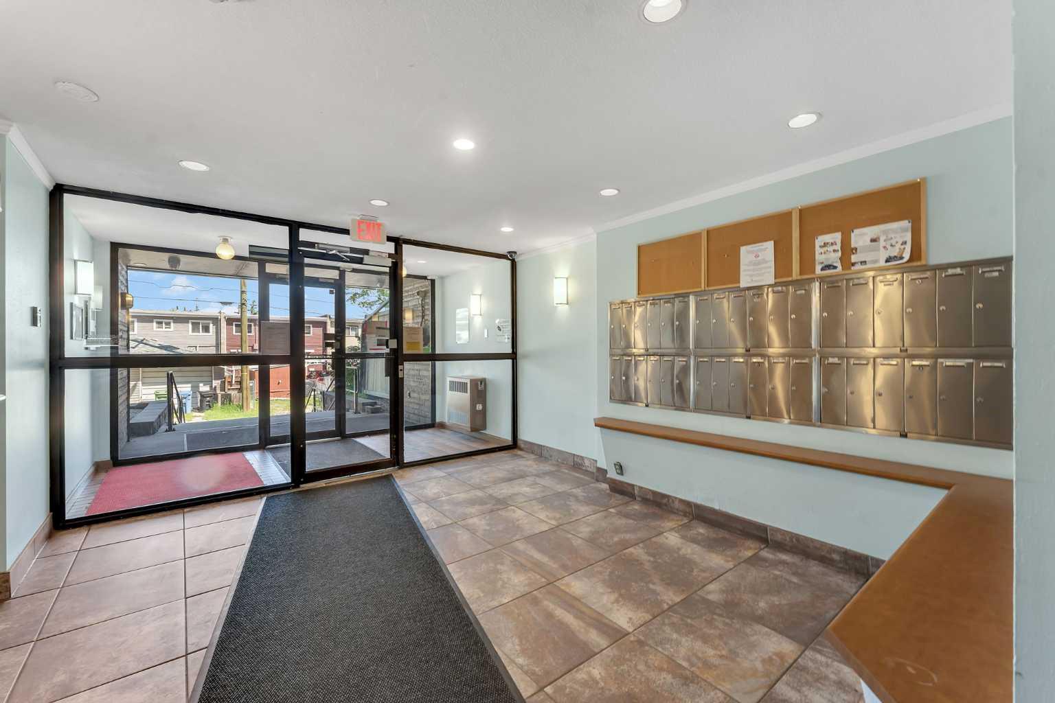 335 Garry Crescent NE 315