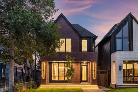 Photo of 730 25 Avenue NW, Calgary, AB T2M 2B2 (MLS # A2331380)