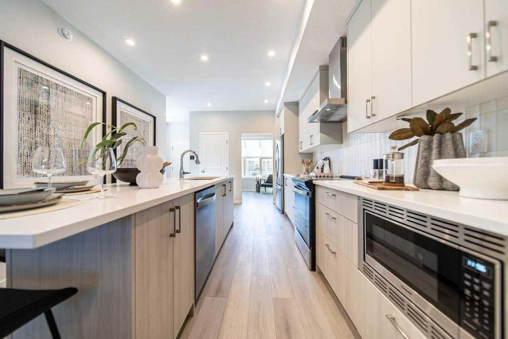 Photo of 520 Tekarra Drive NW, Calgary, AB T3R 2G1 (MLS # A2335032)