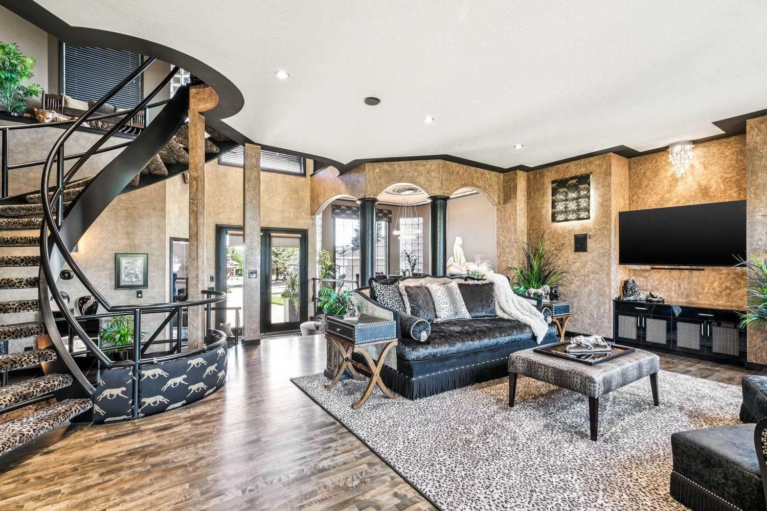 9 Evergreen Cove SW