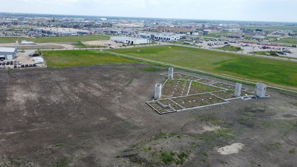 Photo of 11901 104 Avenue, Grande Prairie, AB T8V 8B1 (MLS # A1227707)
