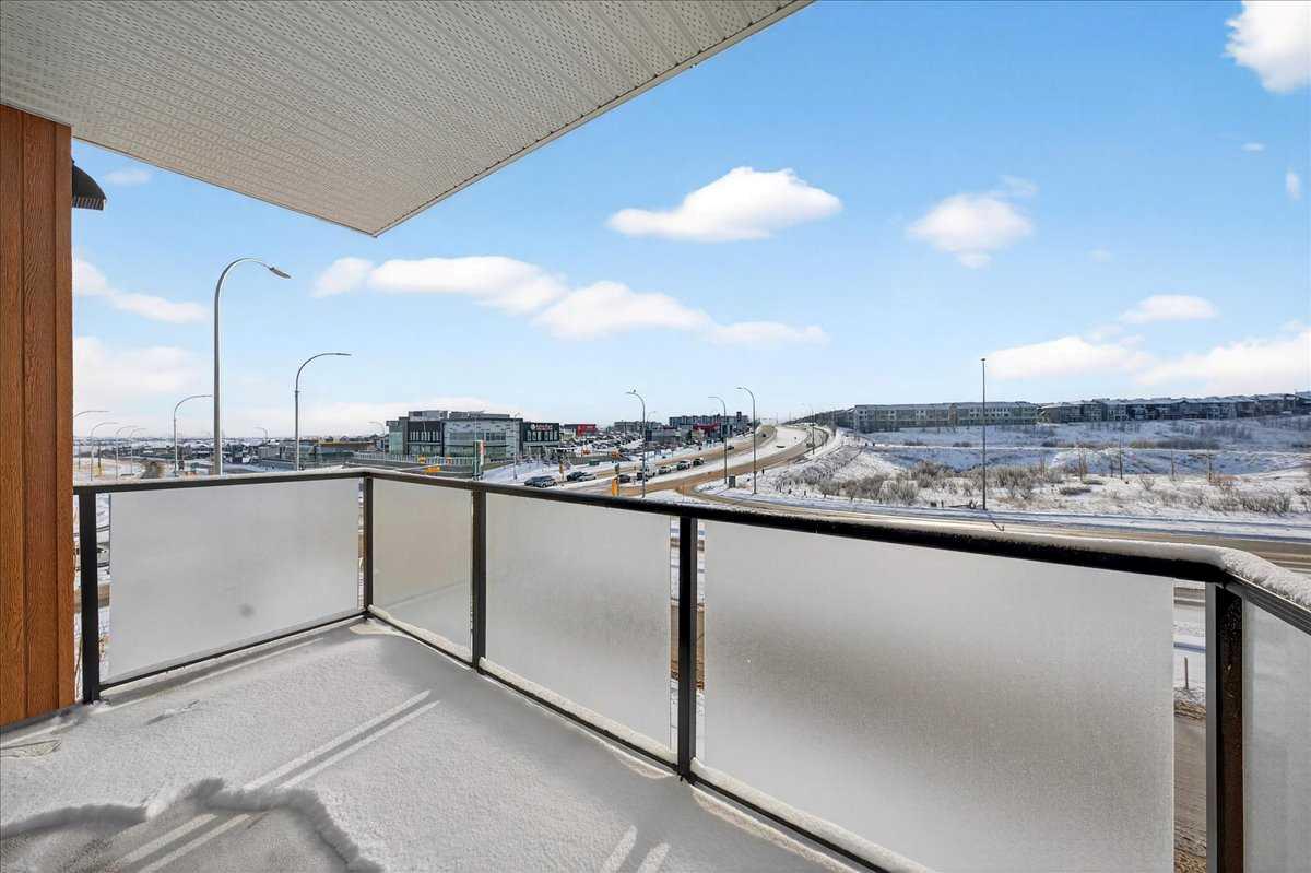 245 Edith Place NW 325