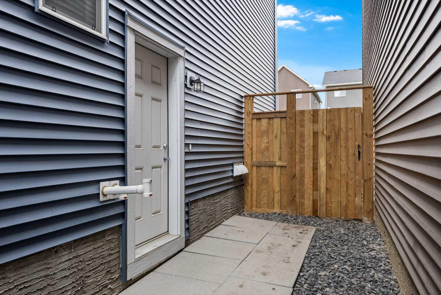 109 Mallard Grove SE