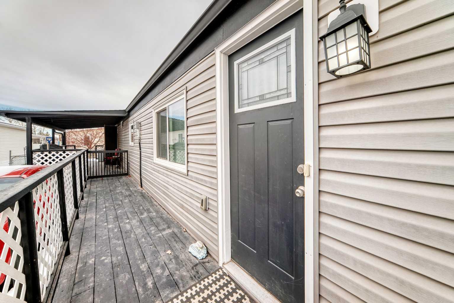 99 Arbour Lake Road NW 189