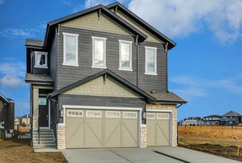 148 Marina Grove Calgary AB T3M 3S9