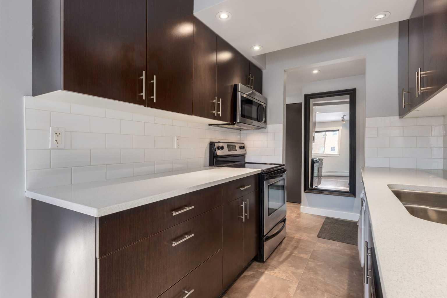 1230 Cameron Avenue SW 11