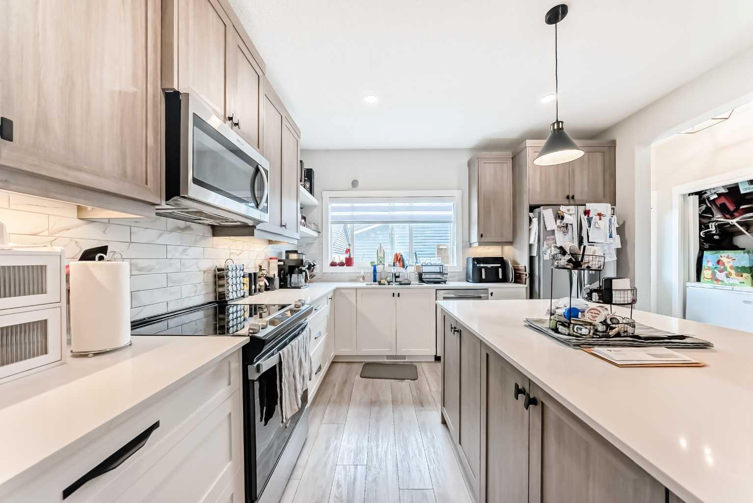 223 Wolf Creek Avenue SE