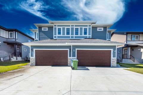Photo of 55 Waterford Street, Chestermere, AB T1X 2Z6 (MLS # A2260095) Photo of 55 Waterford Street, Chestermere, AB T1X 2Z6 (MLS # A2260095)