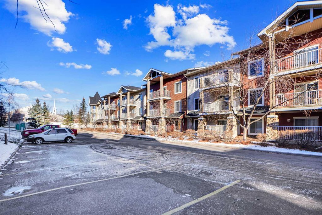 Photo of 70 Panamount Drive NW #4109, Calgary, AB T3K 5Z1 (MLS # A2273217)