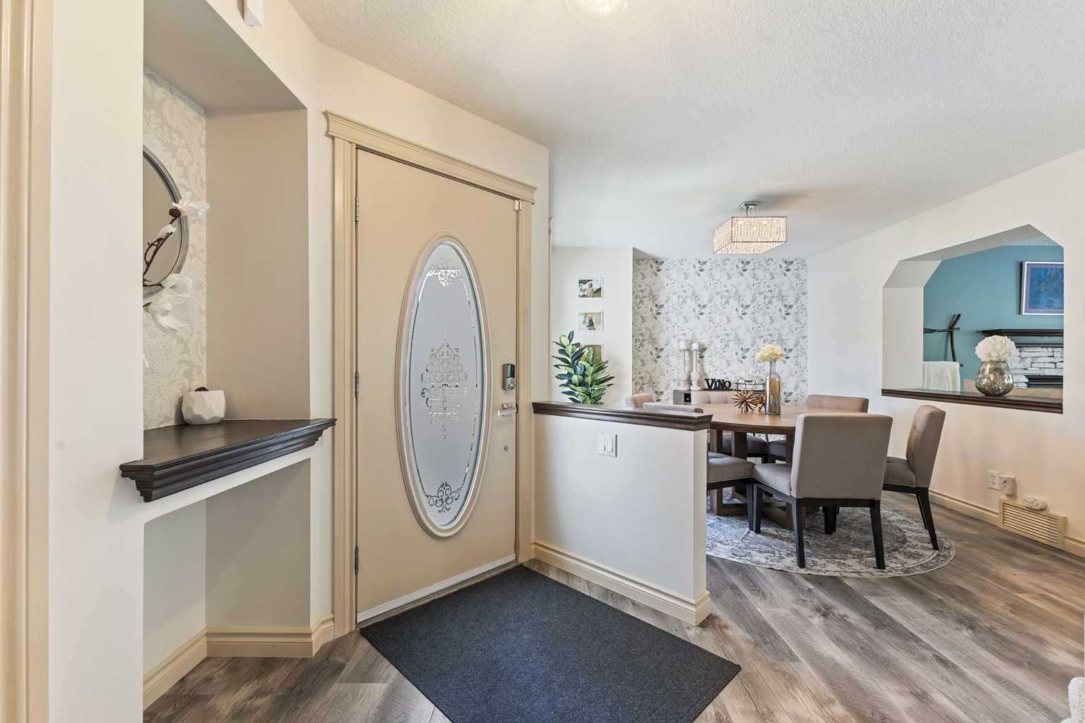 254 Mt Douglas Circle SE