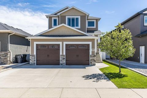 Photo of 597 Somerside View SE, Medicine Hat, AB T1B 0R1 (MLS # A2318491)