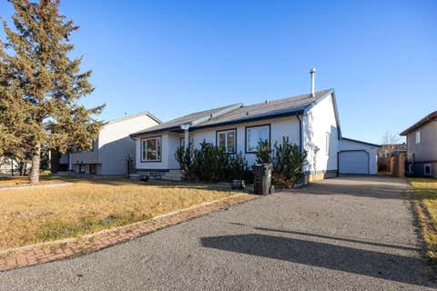 Photo of 105 Farrell Cove, Fort McMurray, AB T9K 1N9 (MLS # A2316617)